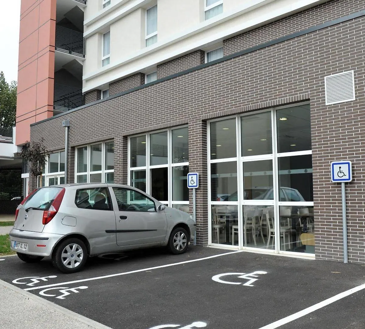 B&B HOTEL Grenoble Centre Alpexpo