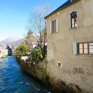 Les Deux Rives , Cierp Frankrijk