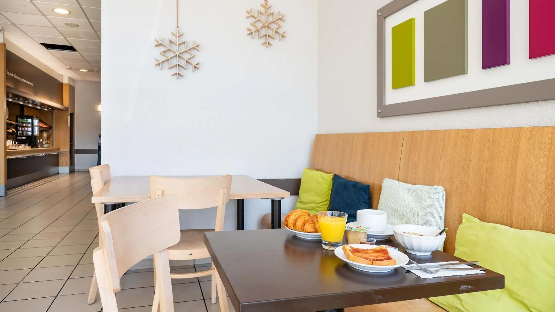 **  B&B Hotel Grenoble Centre Alpexpo Francia
