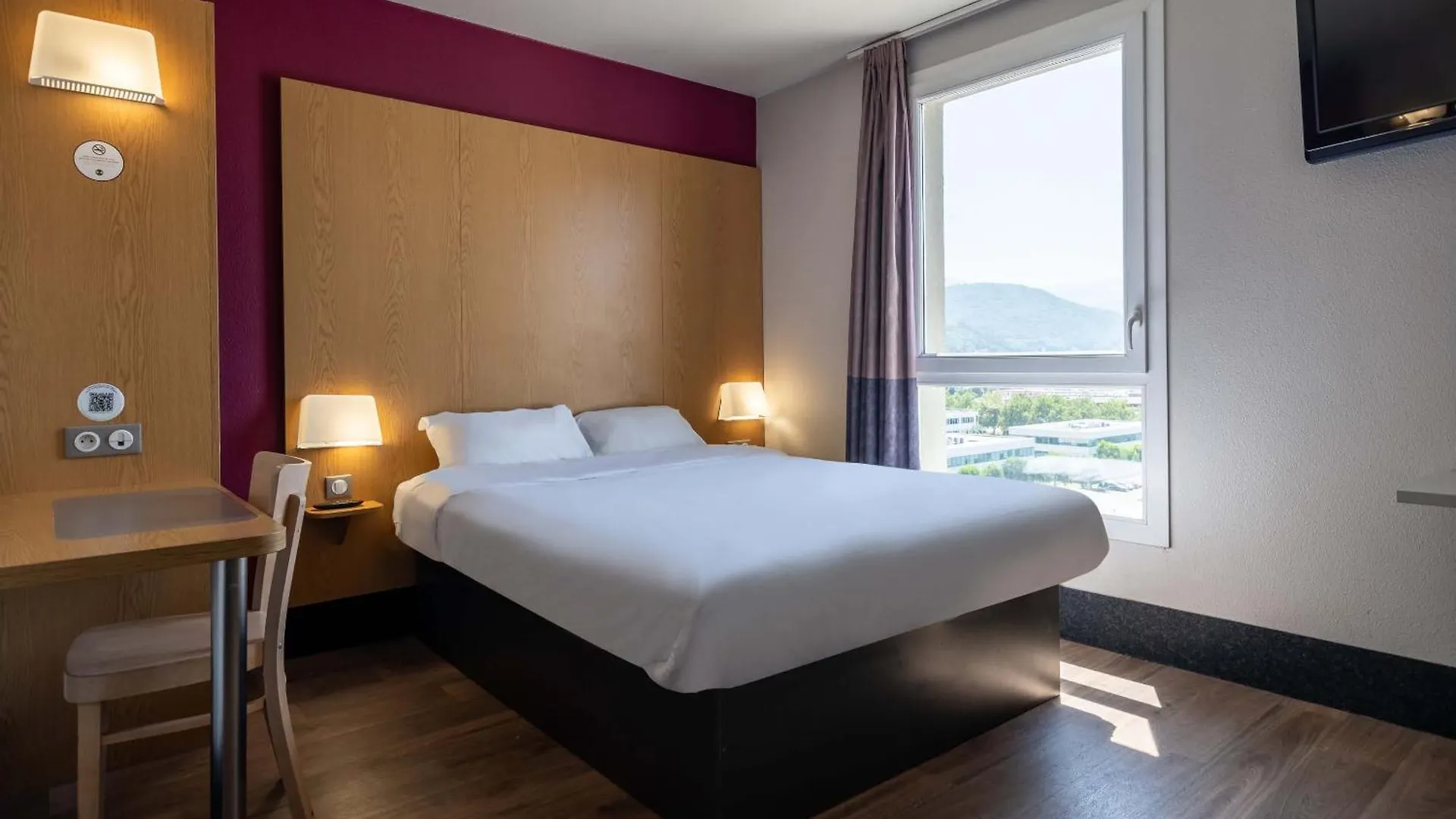 B&B Hotel Grenoble Centre Alpexpo