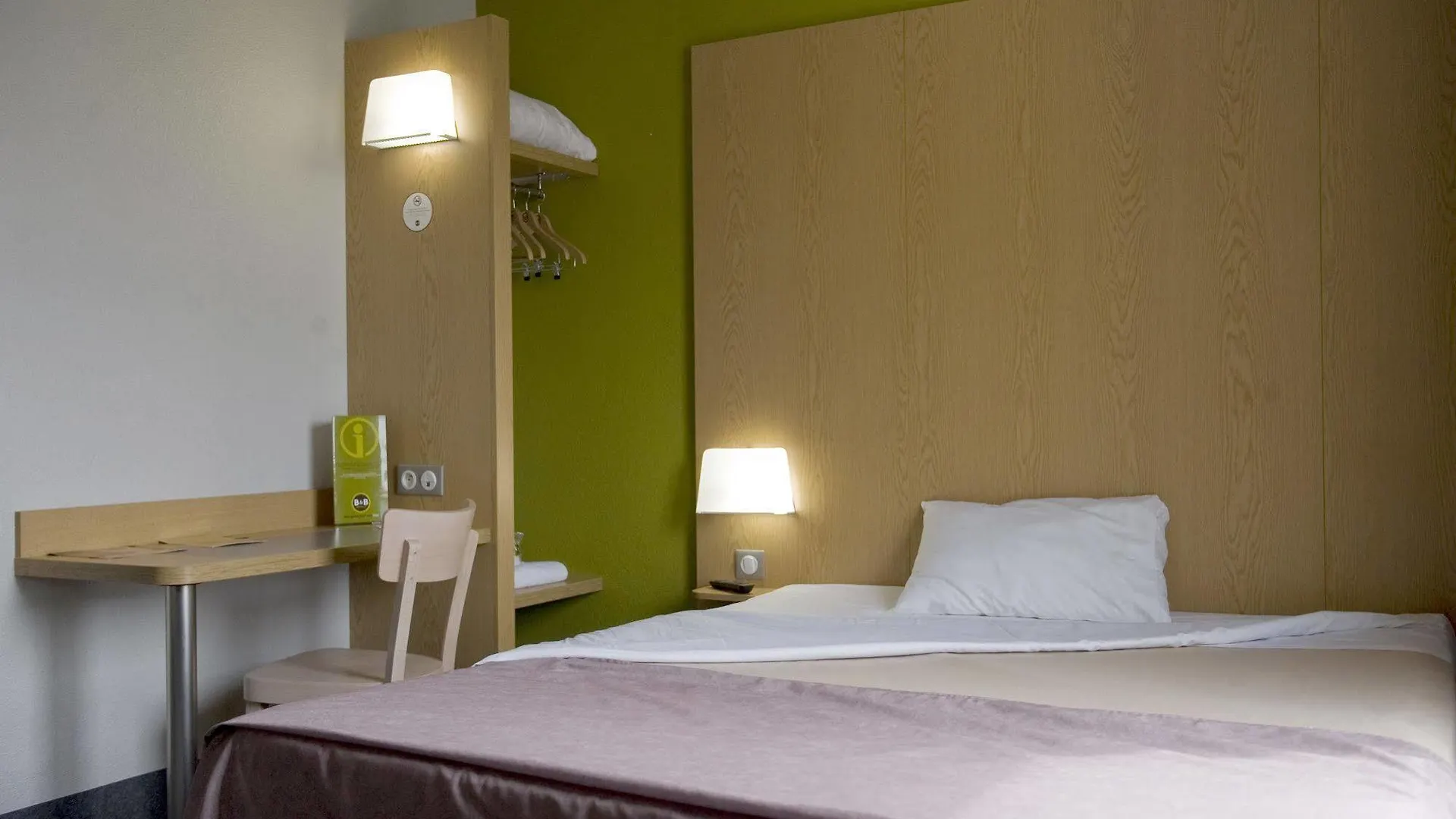 B&B Hotel Grenoble Centre Alpexpo 2*,  Frankrijk