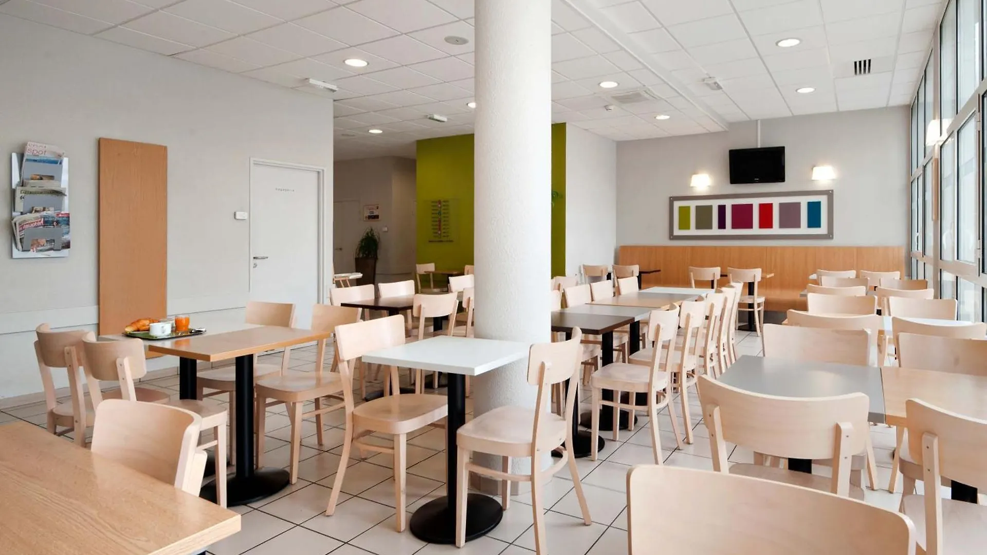 B&B Hotel Grenoble Centre Alpexpo 2*,  Fransa